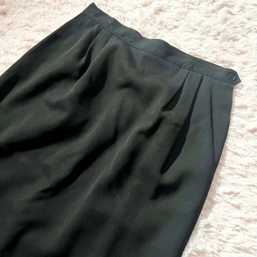 Austin‎ Reed Gothic Minimalist Old Money Quiet Luxury 100% Wool Pencil Skirt